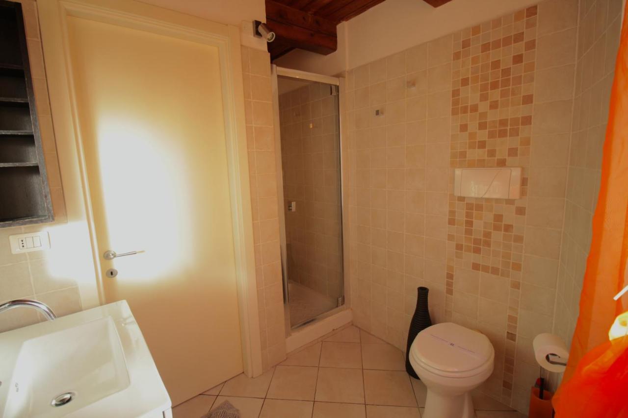 Kia Orana Guesthouse 리보르노 외부 사진