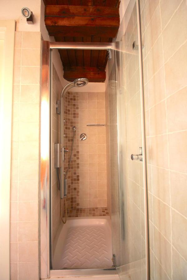 Kia Orana Guesthouse 리보르노 외부 사진