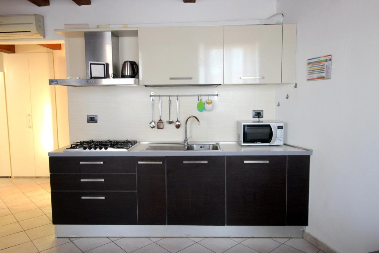 Kia Orana Guesthouse 리보르노 외부 사진